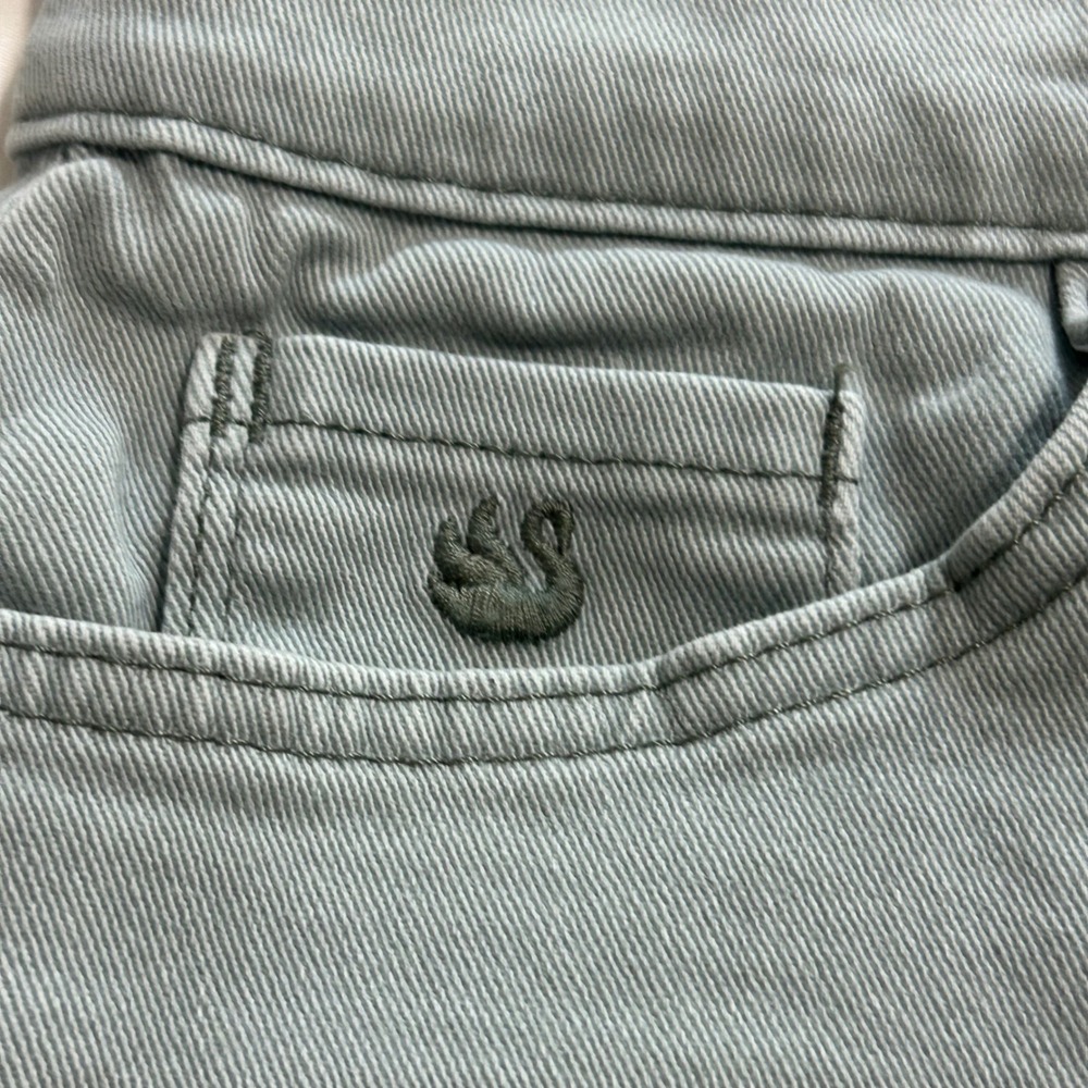 Gloria Vanderbilt Amanda Sage Green Stretch Twill Shorts Womens 18 High Rise 6in - Picture 6 of 13